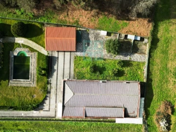 Moradia T5 para Venda em Ruivães e Novais