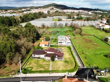 Moradia T5 para Venda em Ruivães e Novais