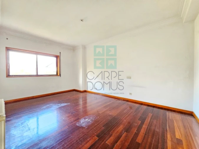Moradia T5 para Venda em Ruivães e Novais Foto 28