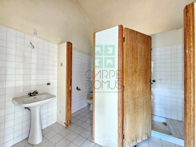 Moradia T5 para Venda em Ruivães e Novais Foto 41
