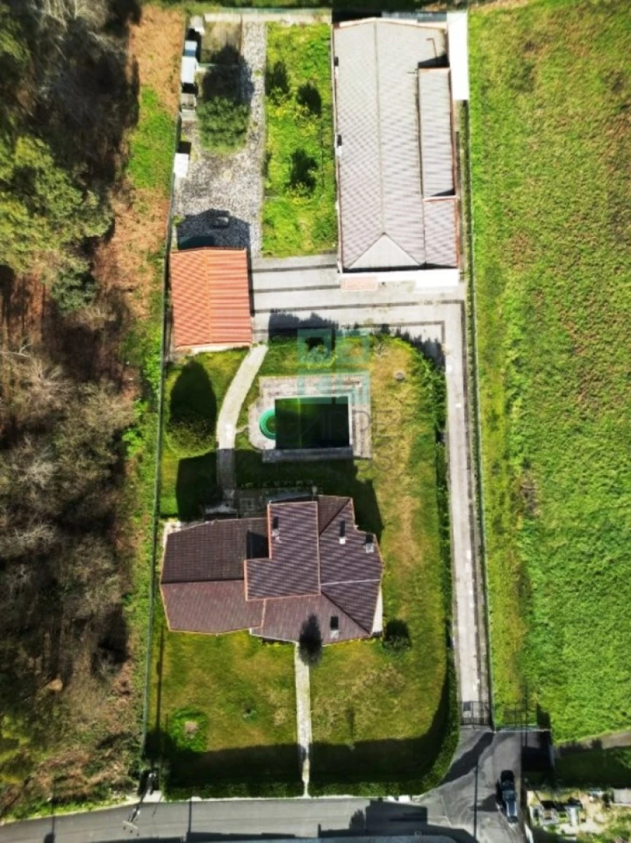 Moradia T5 para Venda em Ruivães e Novais Foto 5