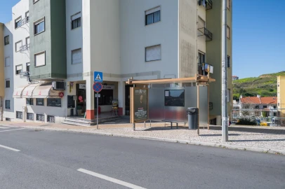 Apartamento T1 para Arrendamento em Massamá e Monte Abraão