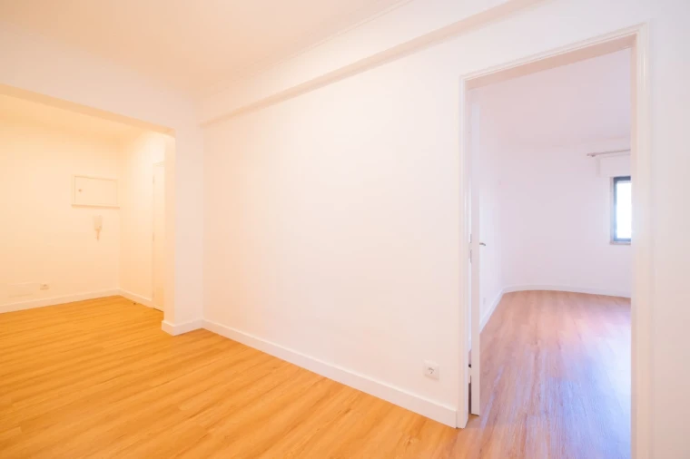Apartamento T1 para Arrendamento em Massamá e Monte Abraão Foto 17