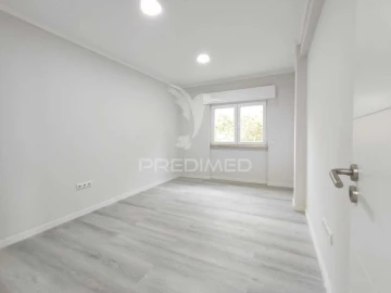 Apartamento T2 para Venda em Setubal (São Sebastião)