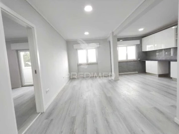 Apartamento T2 para Venda em Setubal (São Sebastião)