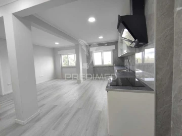 Apartamento T2 para Venda em Setubal (São Sebastião)