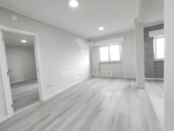 Apartamento T2 para Venda em Setubal (São Sebastião)