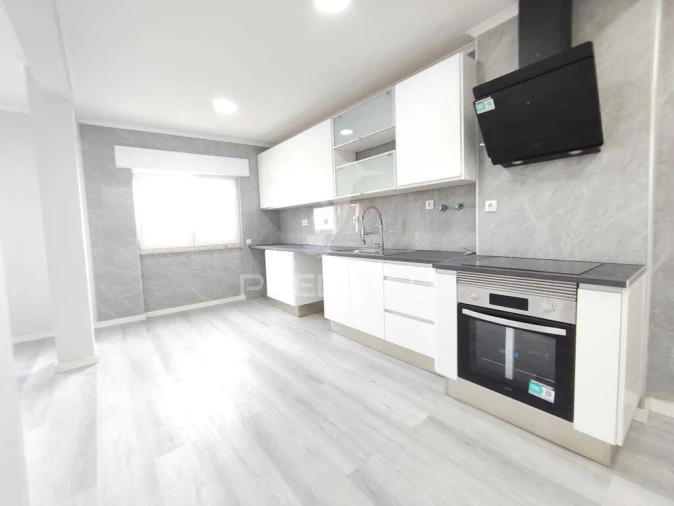 Apartamento T2 para Venda em Setubal (São Sebastião) Foto 7