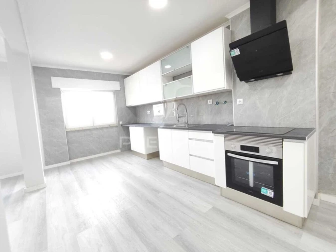 Apartamento T2 para Venda em Setubal (São Sebastião) Foto 11