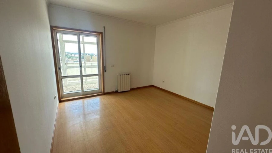 Apartamento T3 para Venda em Mafamude e Vilar do Paraíso Foto 13