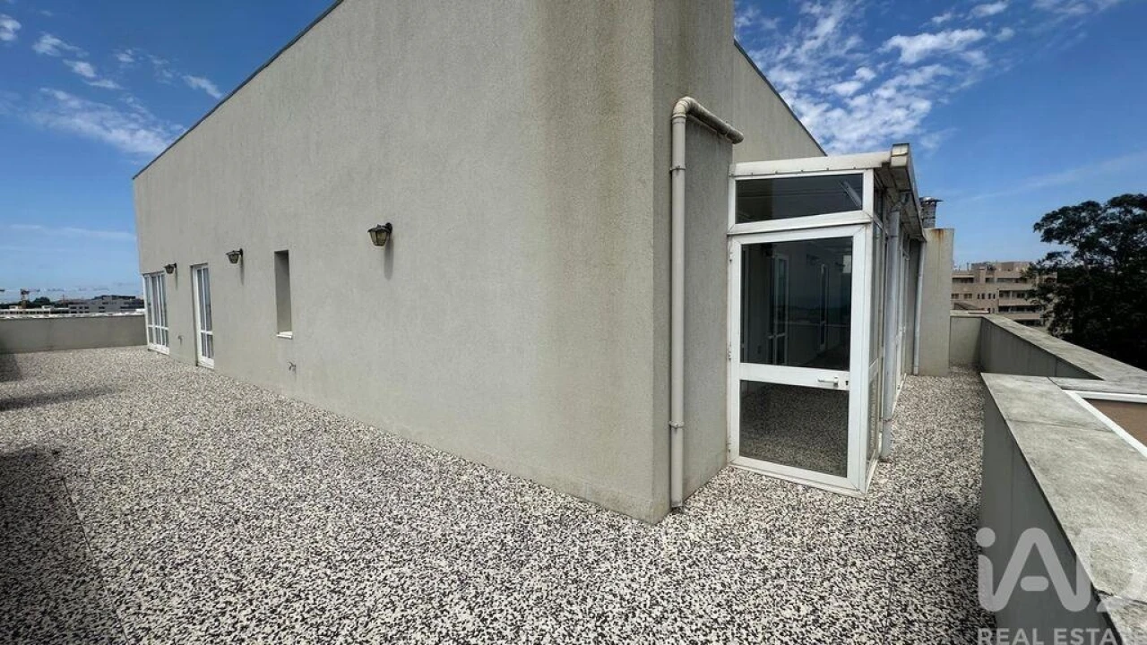 Apartamento T3 para Venda em Mafamude e Vilar do Paraíso Foto 11