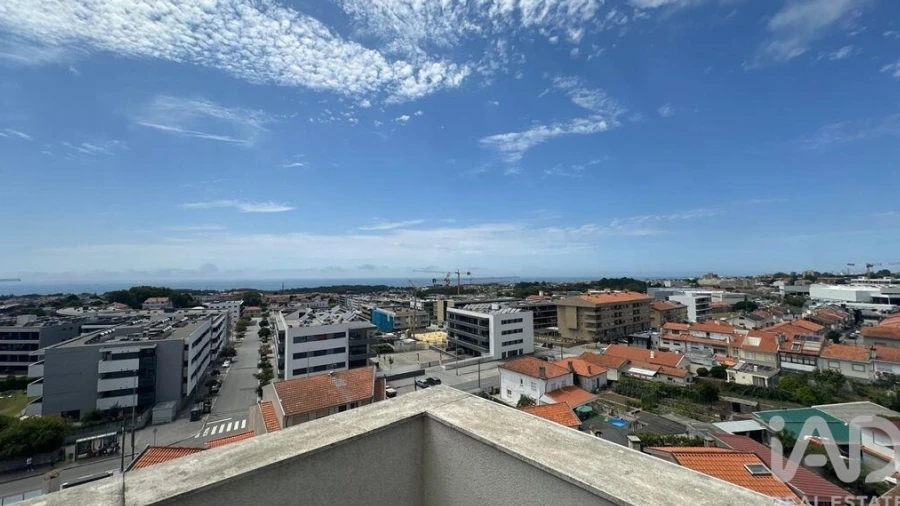 Apartamento T3 para Venda em Mafamude e Vilar do Paraíso