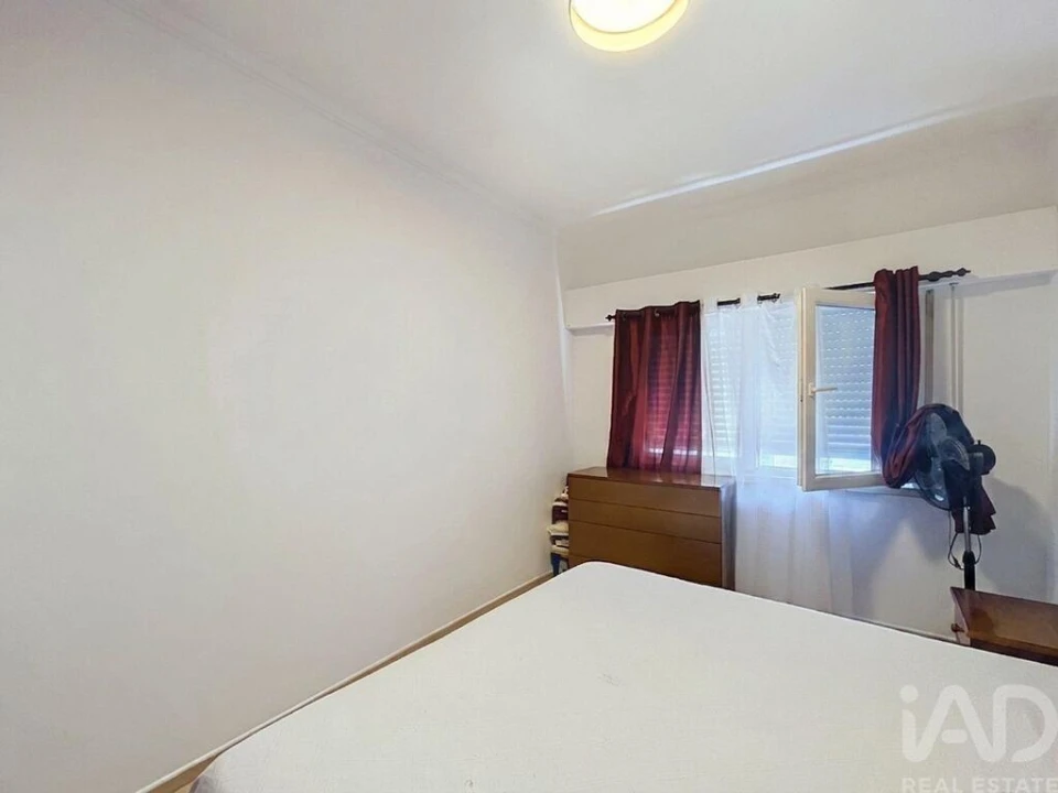 Apartamento T1 para Venda em Laranjeiro e Feijó Foto 13