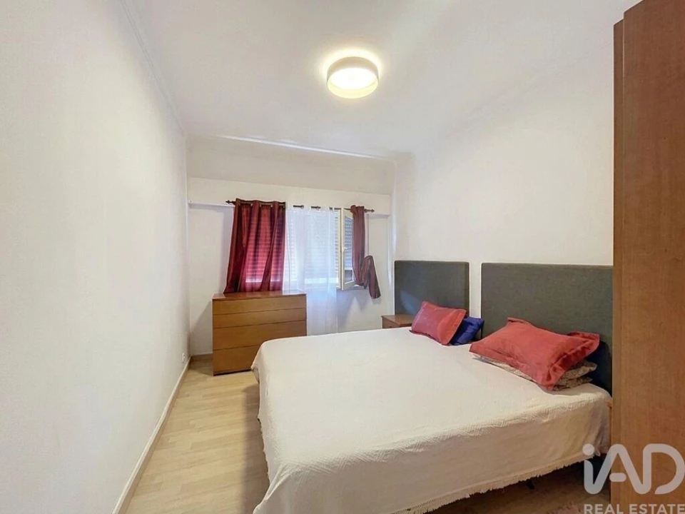 Apartamento T1 para Venda em Laranjeiro e Feijó Foto 10