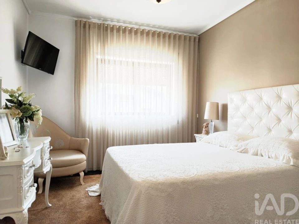 Apartamento T3 para Venda em Paços de Brandão Foto 20