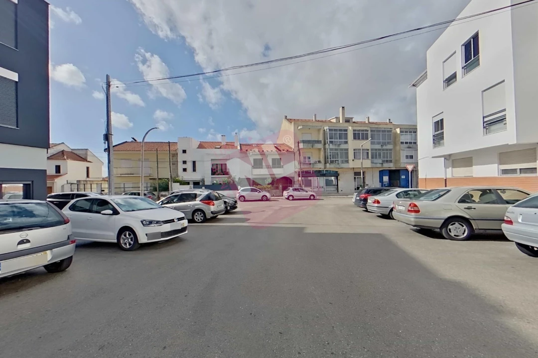 Apartamento T1 para Arrendamento em Pontinha e Famões Foto 44