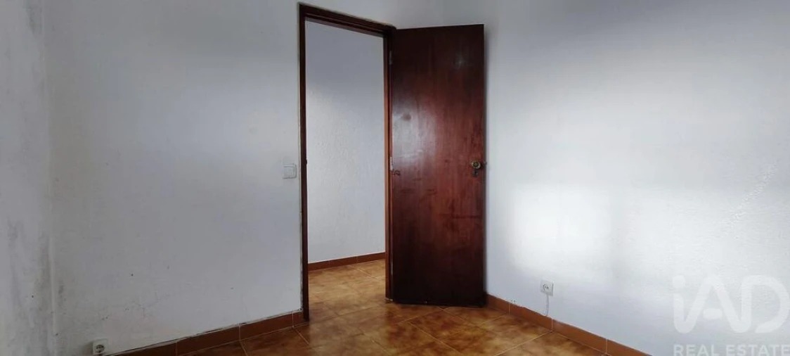 Apartamento T1 para Venda em Sesimbra (Santiago) Foto 8