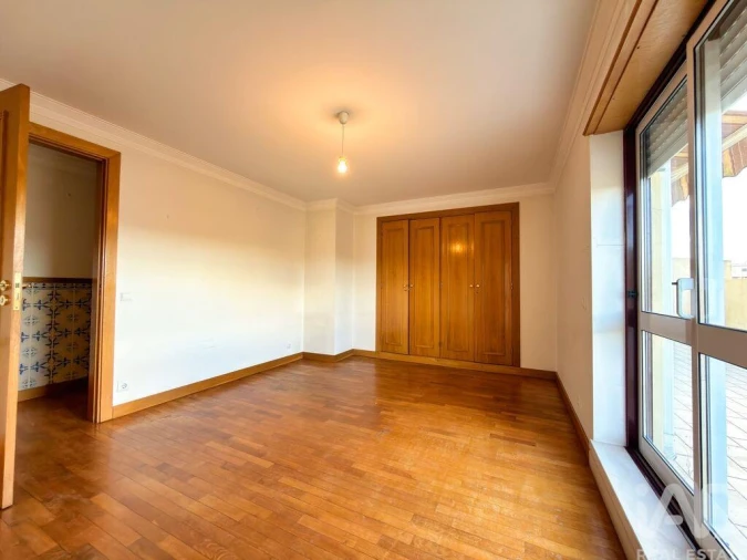 Apartamento para Venda em Leiria, Pousos, Barreira e Cortes Foto 30