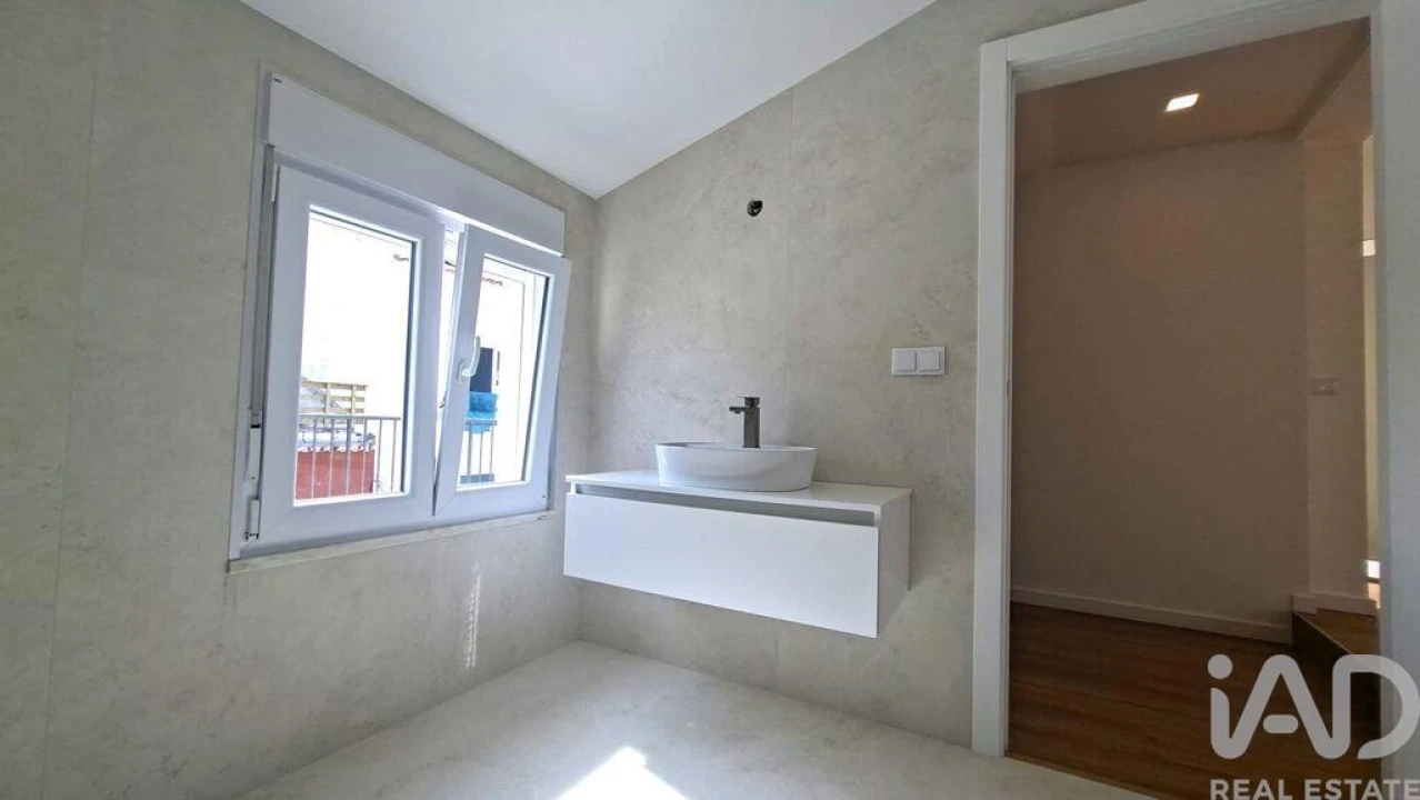 Moradia T3 para Venda em Peniche Foto 18