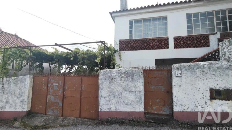 Moradia T3 para Venda em Pedrogão Grande