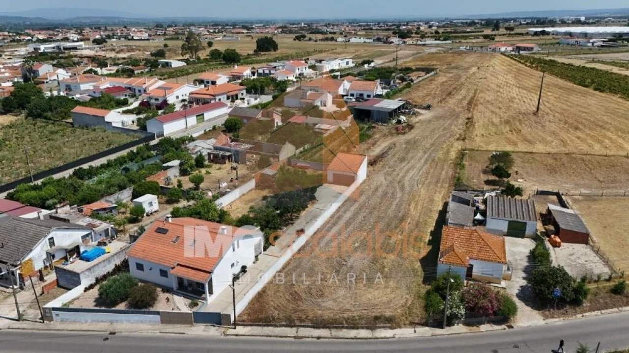 Terreno para Venda em Alpiarça Foto 2