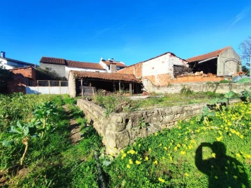 Moradia T5 para Venda em Taveiro, Ameal e Arzila