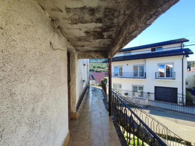 Moradia T5 para Venda em Taveiro, Ameal e Arzila Foto 24