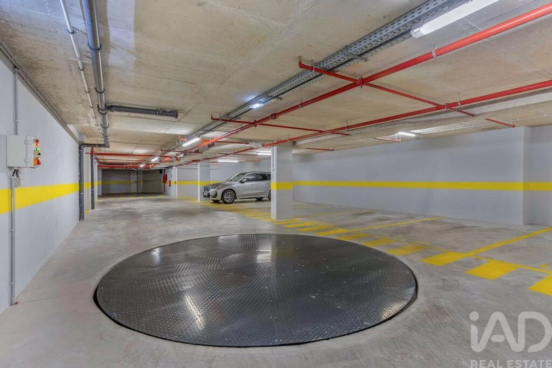 Apartamento T3 para Venda em Campolide Foto 34