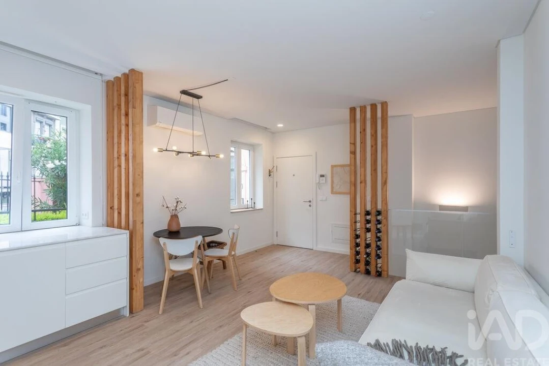 Apartamento T3 para Venda em Campolide Foto 2
