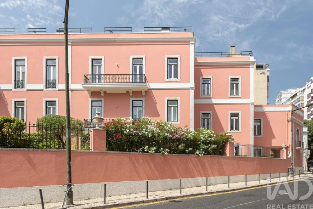Apartamento T3 para Venda em Campolide Foto 39
