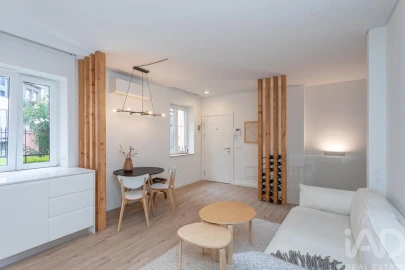 Apartamento T3 para Venda em Campolide