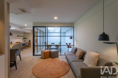 Apartamento T3 para Venda em Campolide