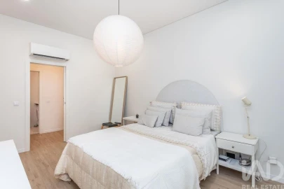 Apartamento T3 para Venda em Campolide