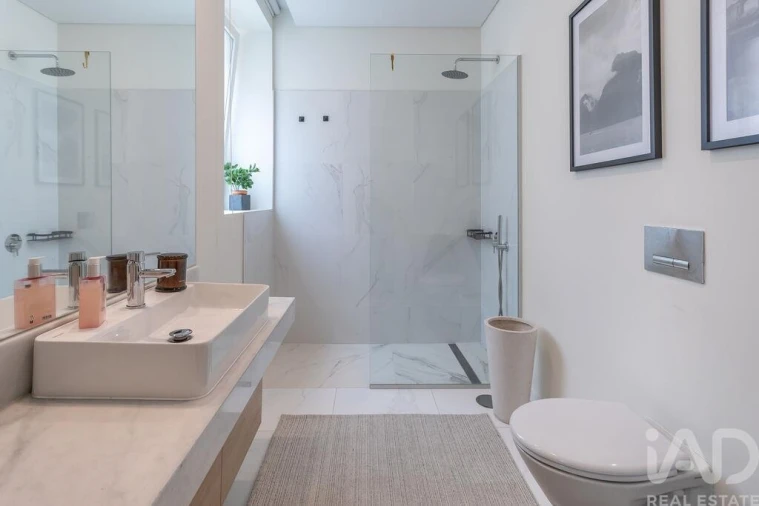 Apartamento T3 para Venda em Campolide Foto 12
