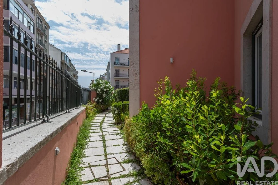 Apartamento T3 para Venda em Campolide Foto 37
