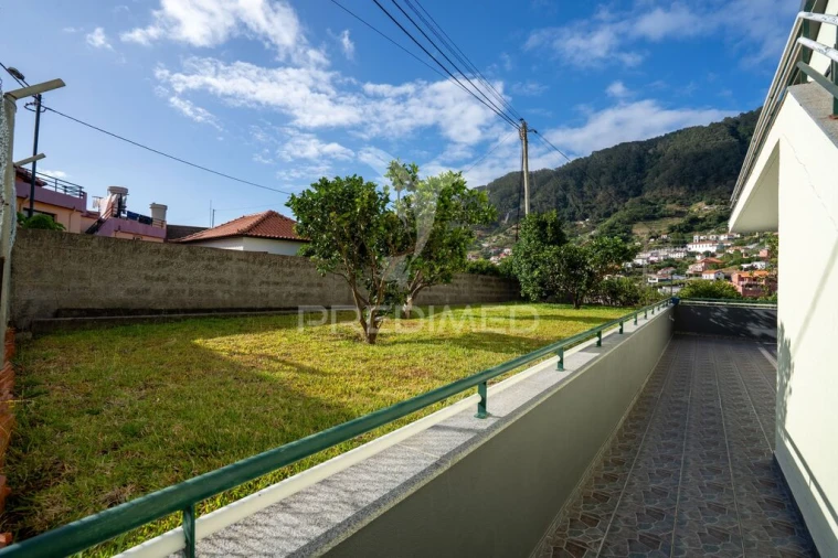 Moradia T3 para Venda em Machico Foto 8