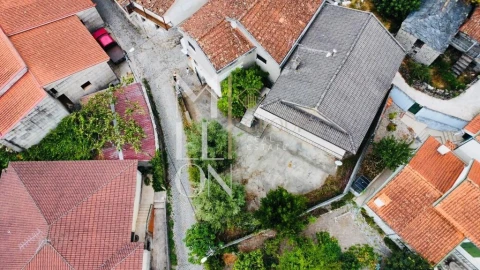 Moradia T2 para Venda em Aboadela, Sanche e Várzea