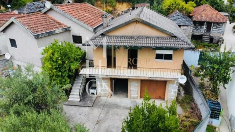 Moradia T2 para Venda em Aboadela, Sanche e Várzea