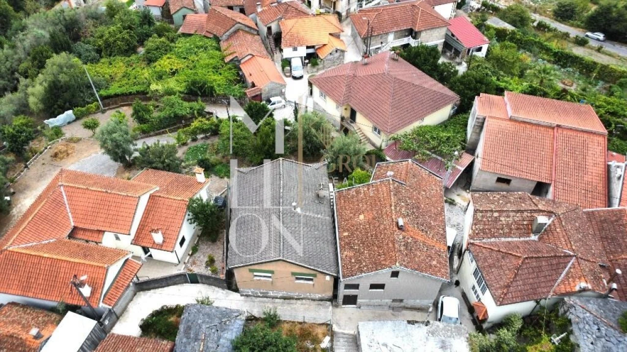 Moradia T2 para Venda em Aboadela, Sanche e Várzea Foto 4