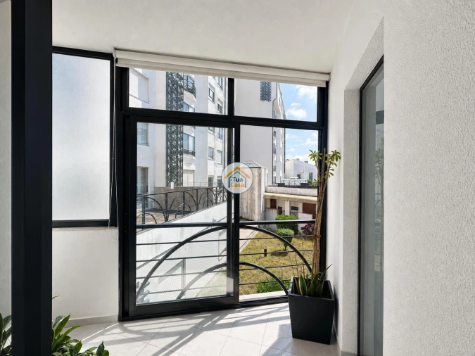 Apartamento T2 para Venda em Cedofeita, Santo Ildefonso, Sé, Miragaia, São Nicolau e Vitória Foto 25