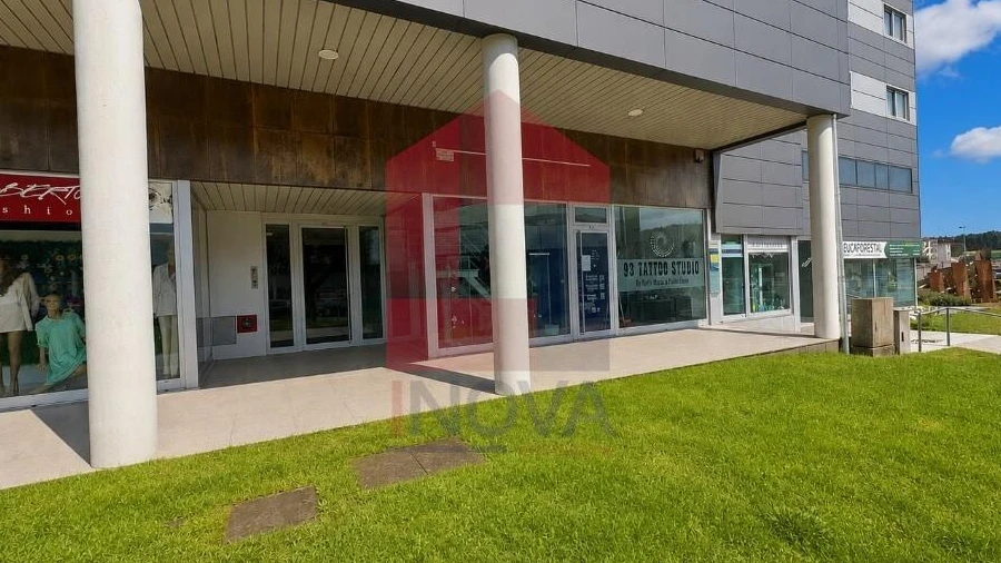 Loja para Venda em Vila Verde e Barbudo