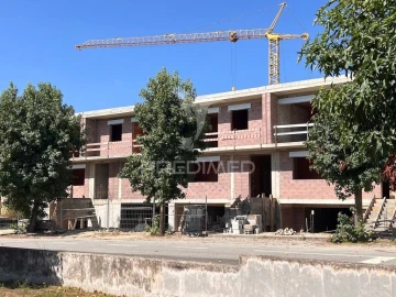 Moradia T3 para Venda em Antas e Abade de Vermoim