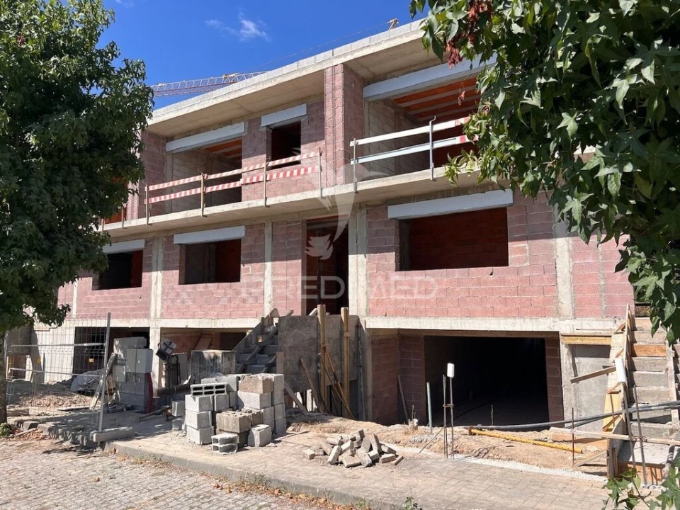 Moradia T3 para Venda em Antas e Abade de Vermoim Foto 5