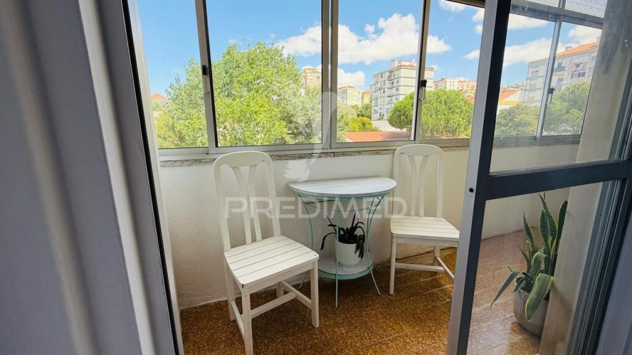 Apartamento T3 para Venda em Agualva e Mira-Sintra Foto 3