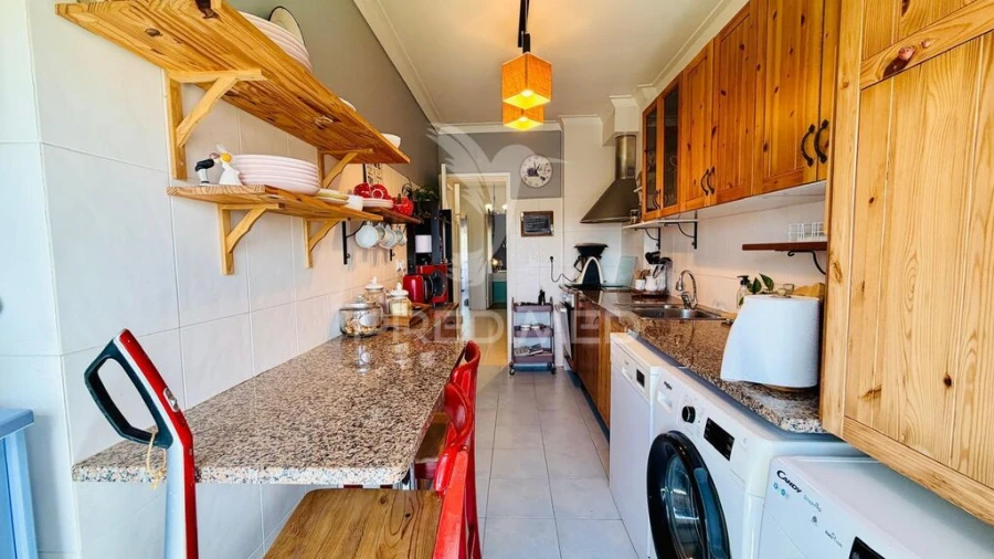 Apartamento T3 para Venda em Agualva e Mira-Sintra Foto 7