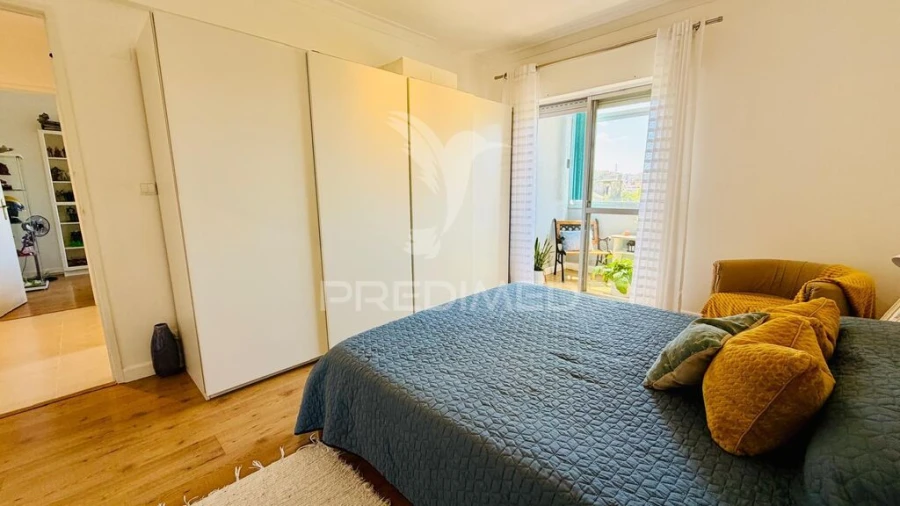 Apartamento T3 para Venda em Agualva e Mira-Sintra Foto 10