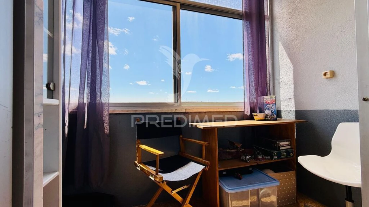Apartamento T3 para Venda em Agualva e Mira-Sintra Foto 16