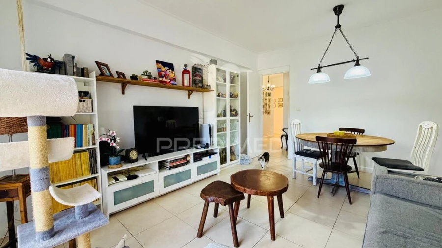 Apartamento T3 para Venda em Agualva e Mira-Sintra