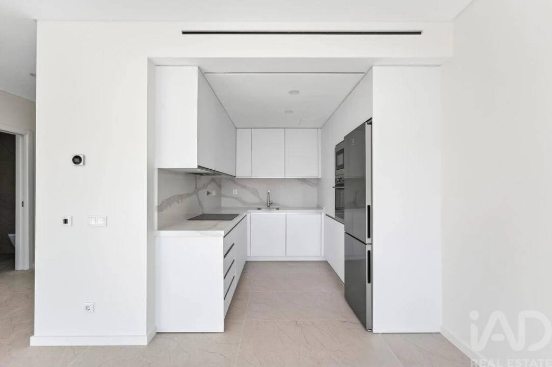 Apartamento T1 para Venda em Quarteira Foto 12