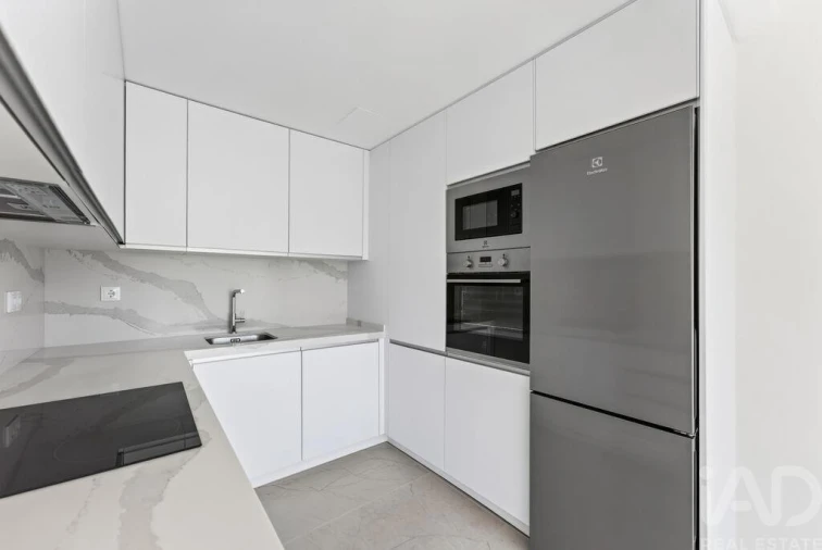 Apartamento T1 para Venda em Quarteira Foto 10